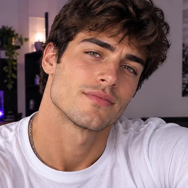 Leo, 29